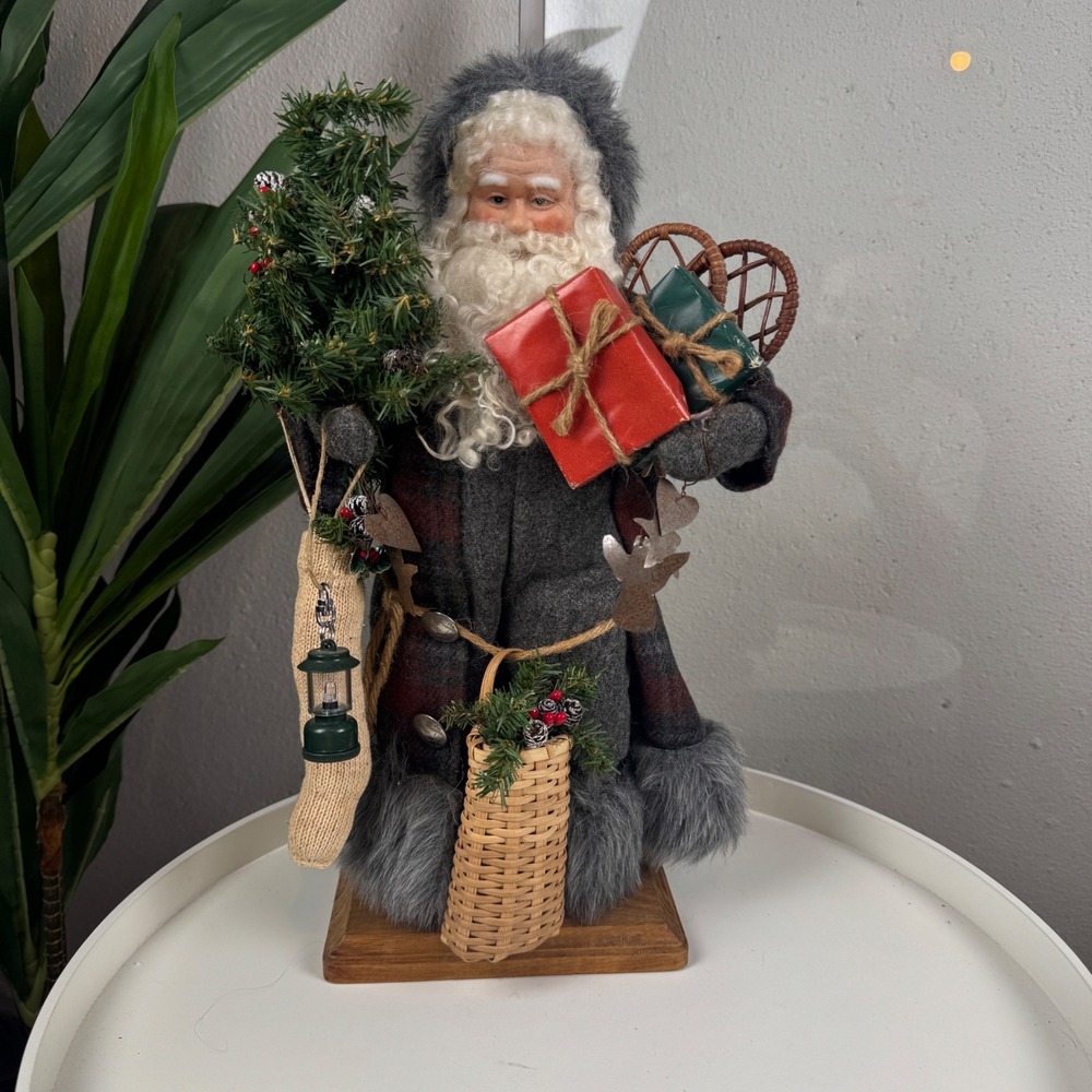 Vintage Handcrafted Rustic‎ Woodland Santa Figurine Xmas Plaid Faux Fur Trim 16"